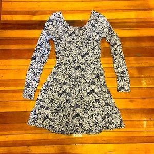Forever 21 floral long sleeve cotton dress